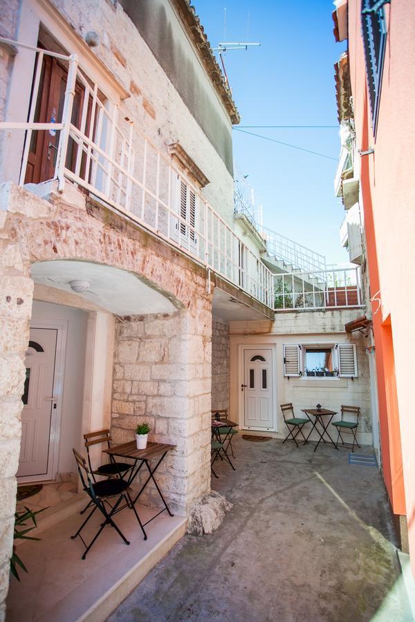 Apartments Emotha Trogir Zewnętrze zdjęcie