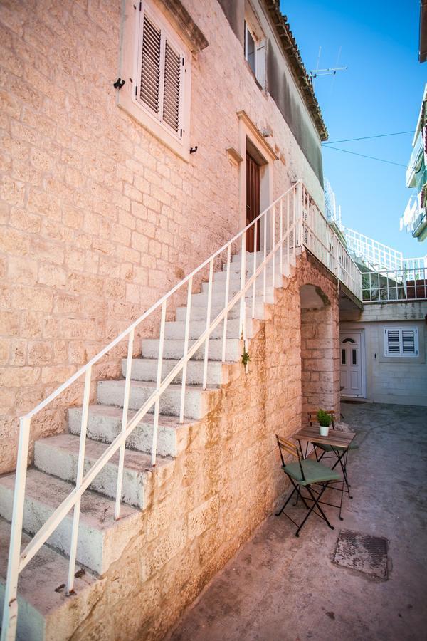 Apartments Emotha Trogir Zewnętrze zdjęcie