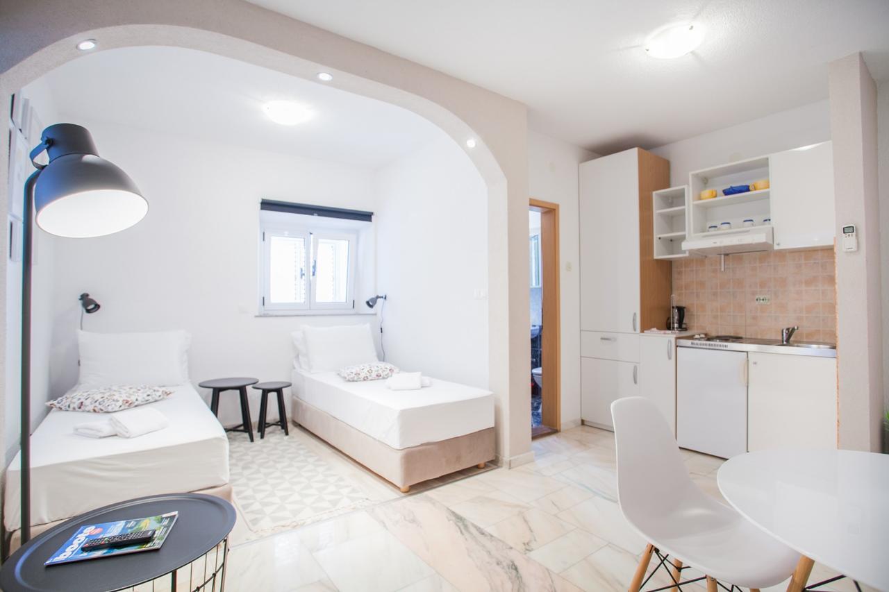 Apartments Emotha Trogir Zewnętrze zdjęcie