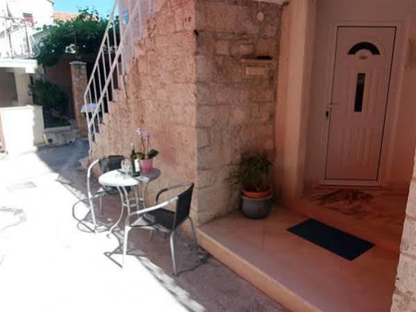 Apartments Emotha Trogir Zewnętrze zdjęcie